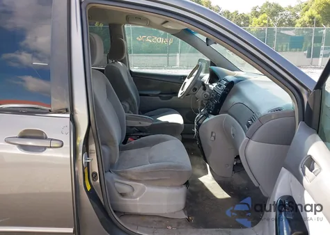 2004 Toyota Sienna Le из США, поврежденный, VIN 5TDZA23C84S006492